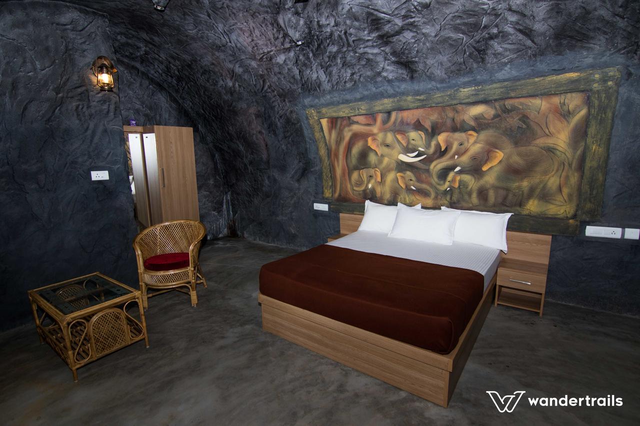 Cavern Wayanad-A Wandertrails Stay Kaniyāmbetta 外观 照片