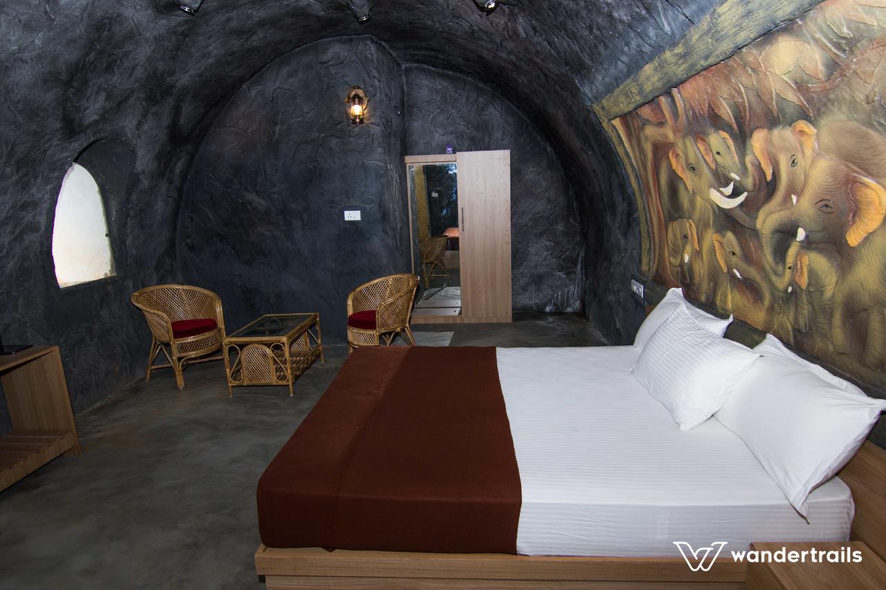 Cavern Wayanad-A Wandertrails Stay Kaniyāmbetta 外观 照片